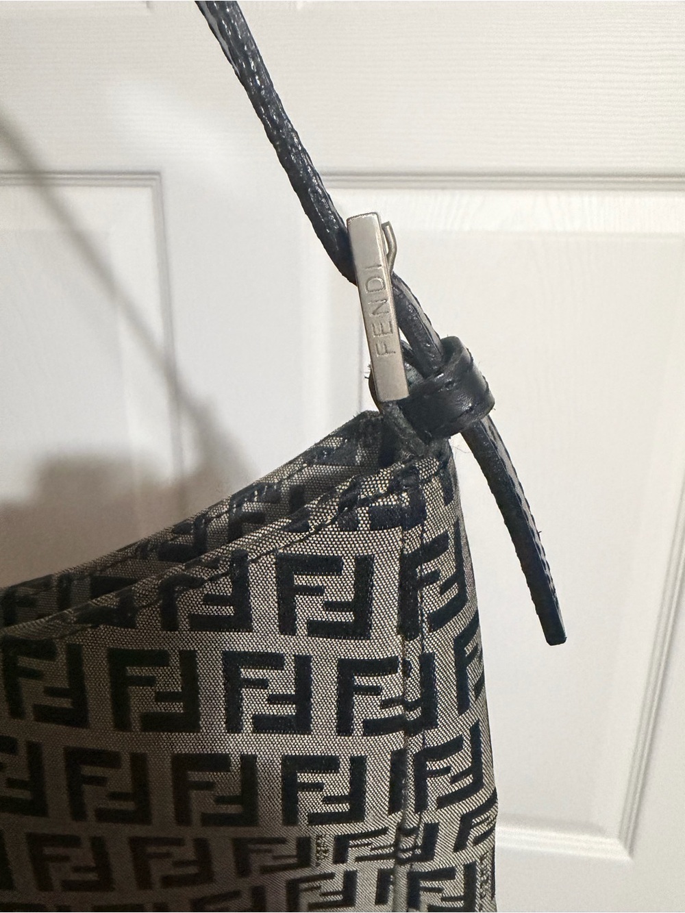 Shoulder bag with blue monograms - Picture 3 of 8